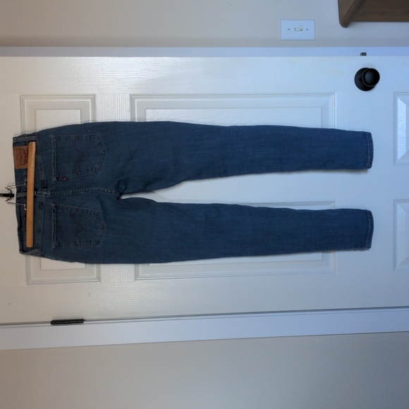 Levi high rise skinny jeans - Picture 3 of 5
